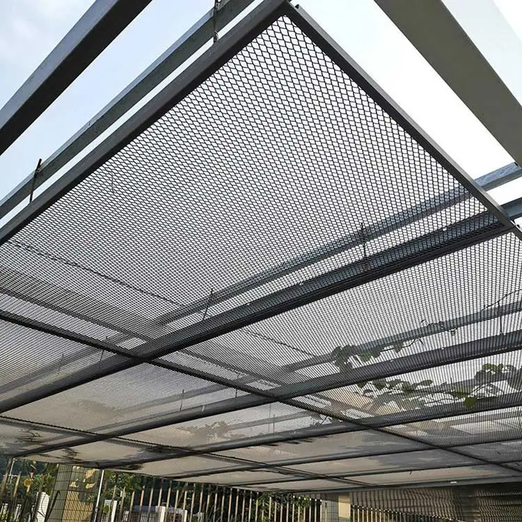 O teto falso de alumínio com malha metálica de alumínio foi lançado, revolucionando o design de interiores?